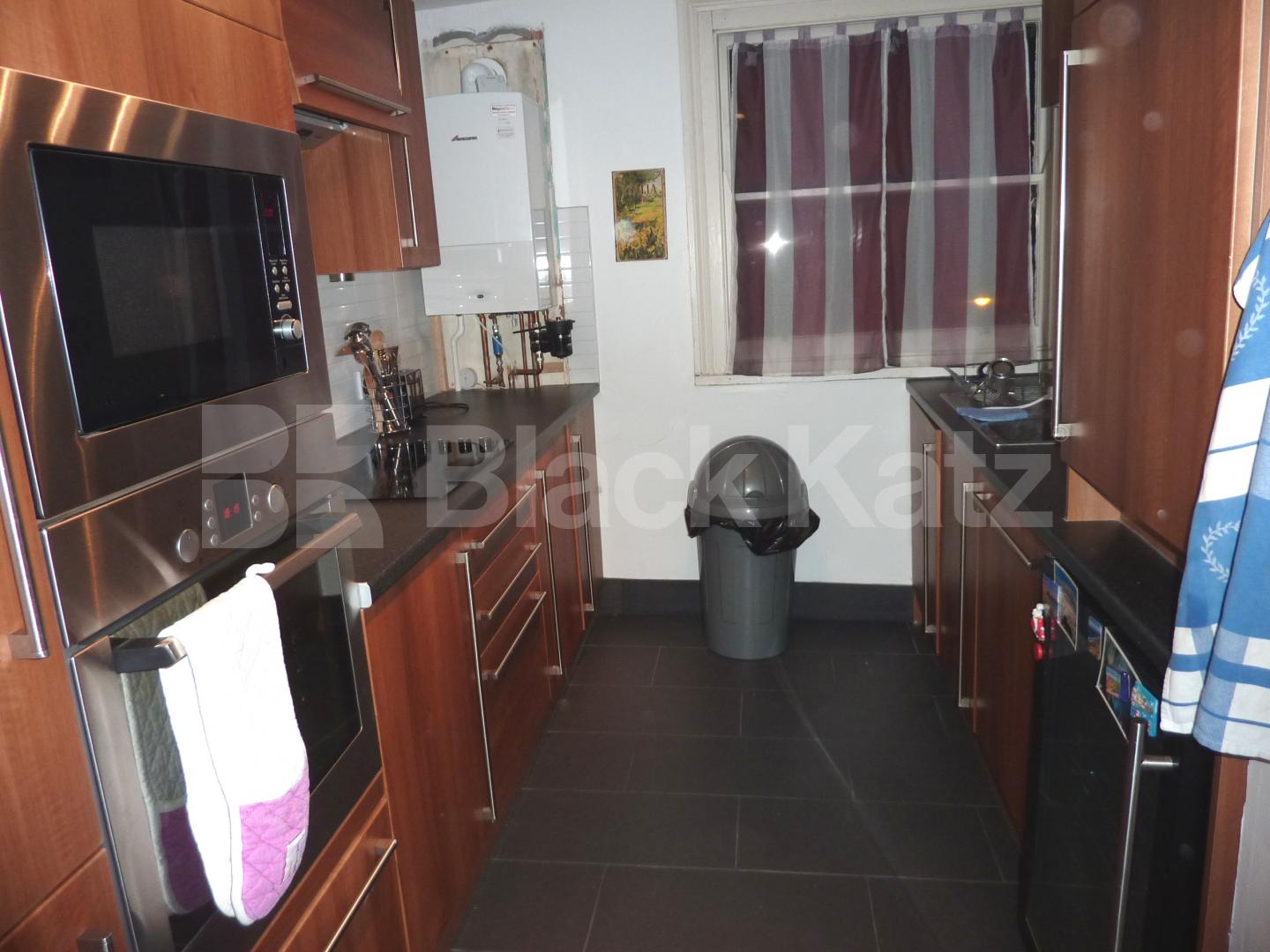 			NEW INSTRUCTION!, 2 Bedroom, 1 bath, 1 reception Flat			 Tufnell Park Road, TUFNELL PARK